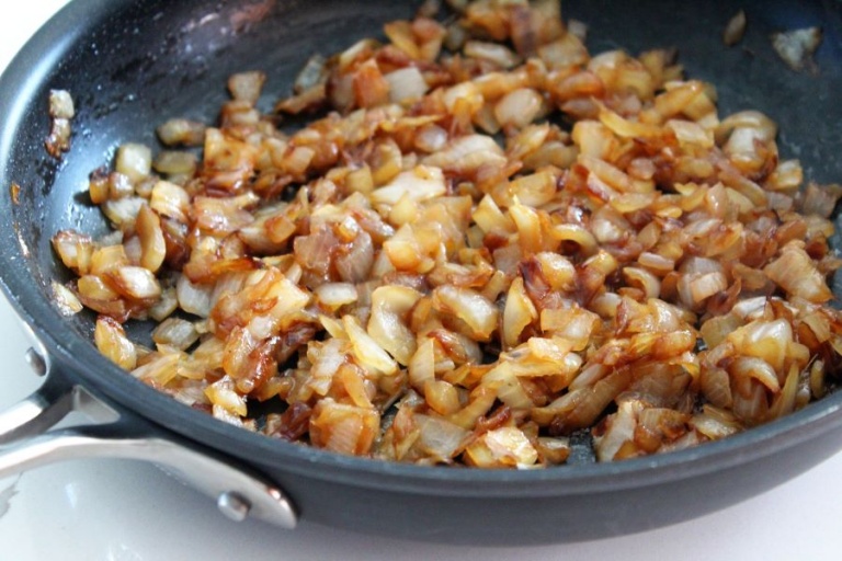 Caramelized Onion Chicken Meatballs - Ways to my Heart